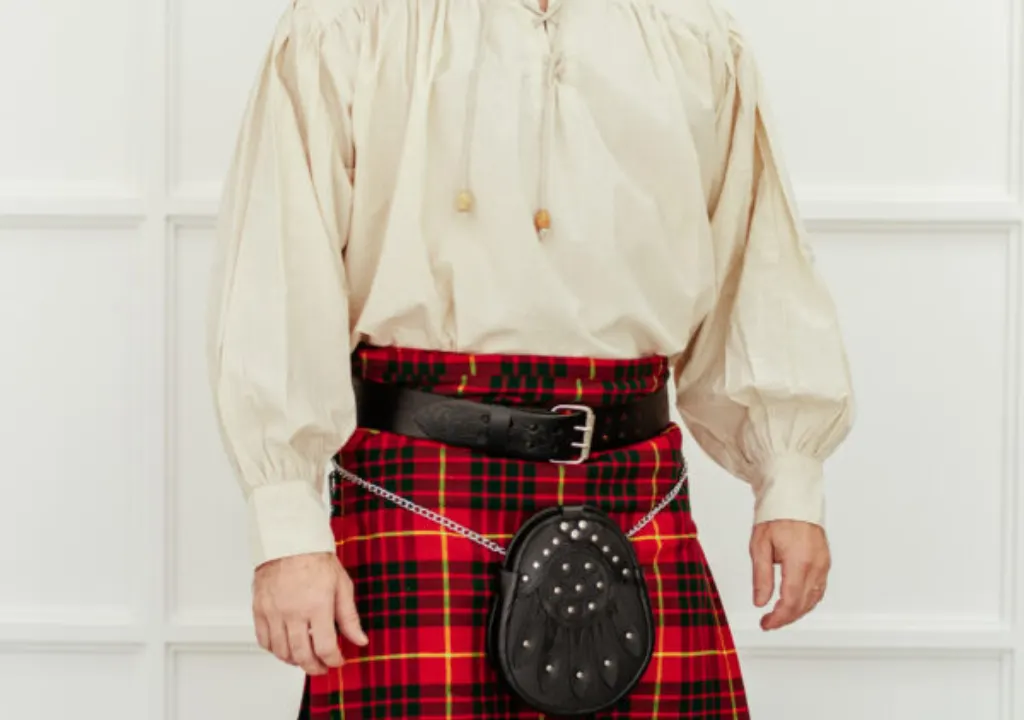 Accessorizing with a Utility Kilt Belt
